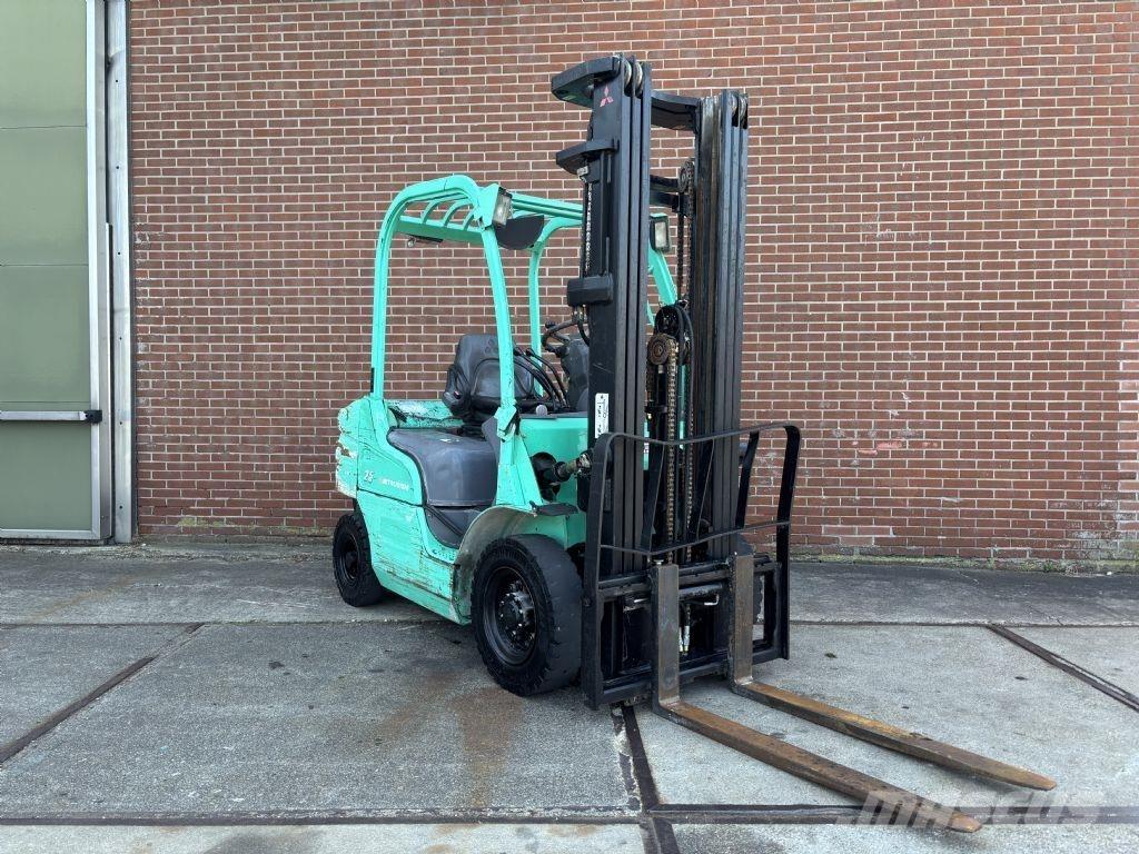 Mitsubishi FD25N Dieselstapler