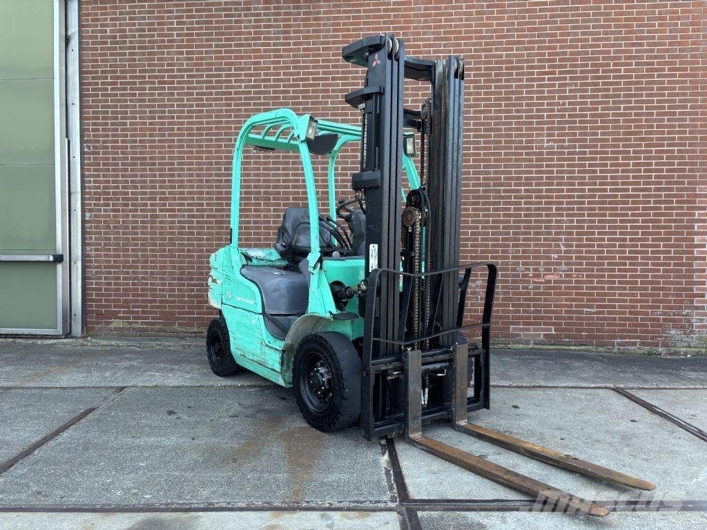 Mitsubishi FD25N Dieselstapler