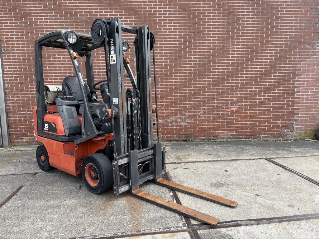 Nissan PD01A15PO Gasstapler