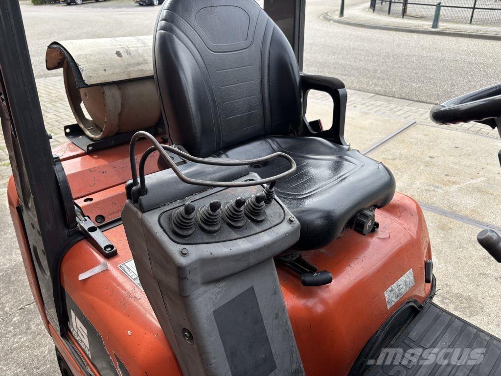 Nissan PD01A15PO Gasstapler