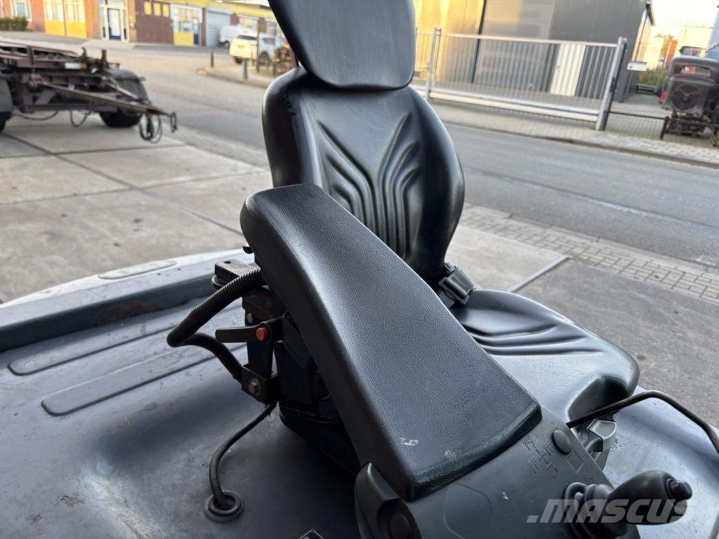 Toyota 8FBMT30 Elektrostapler