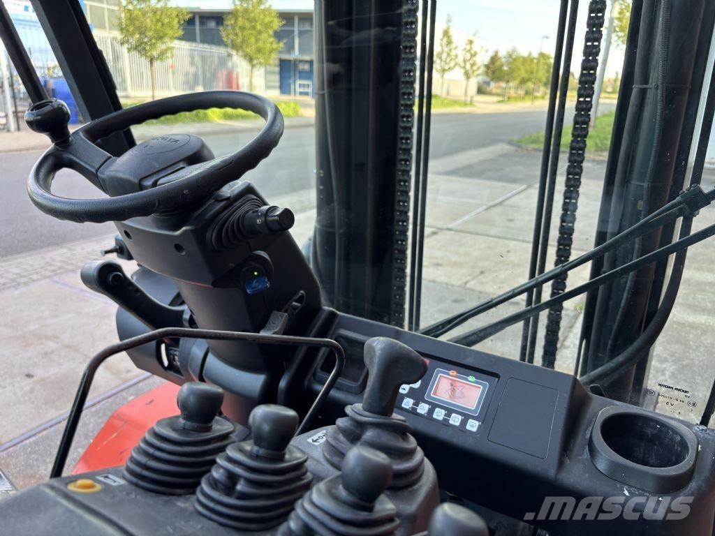 Toyota 8FBMT50 Elektrostapler