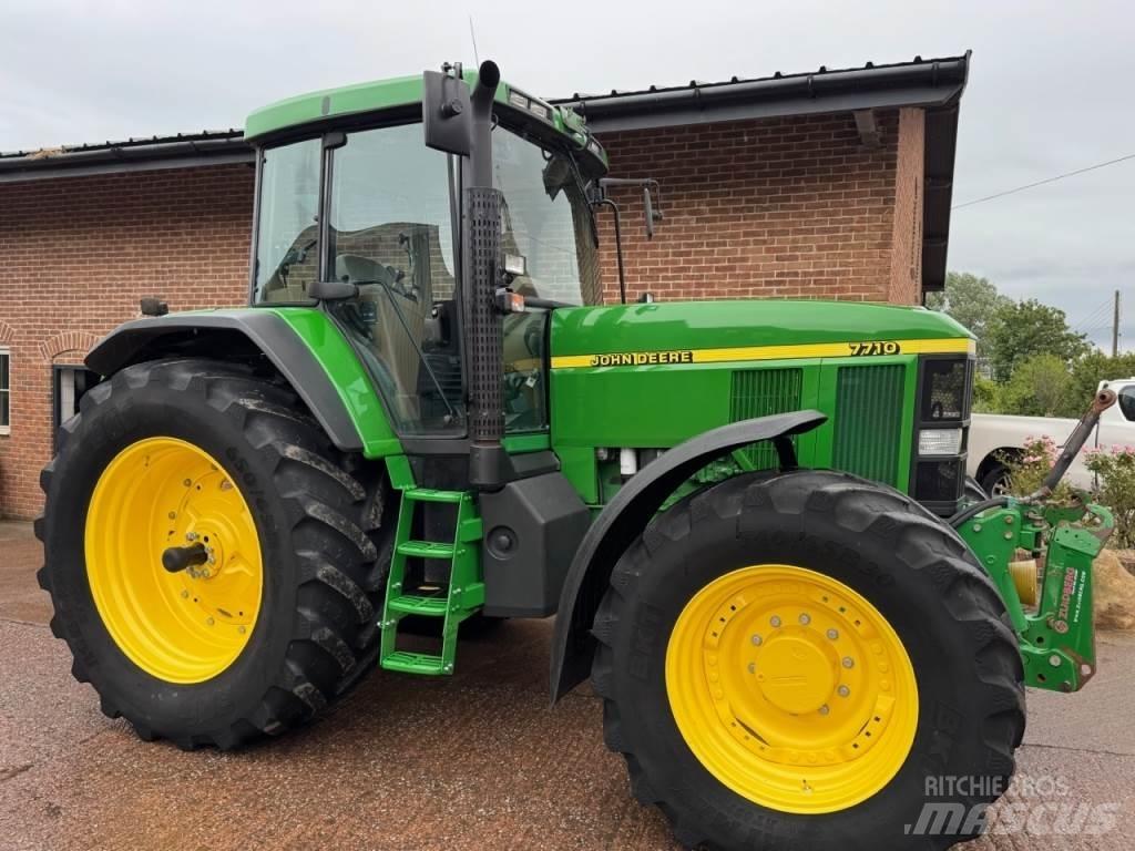 John Deere 7710 Traktoren