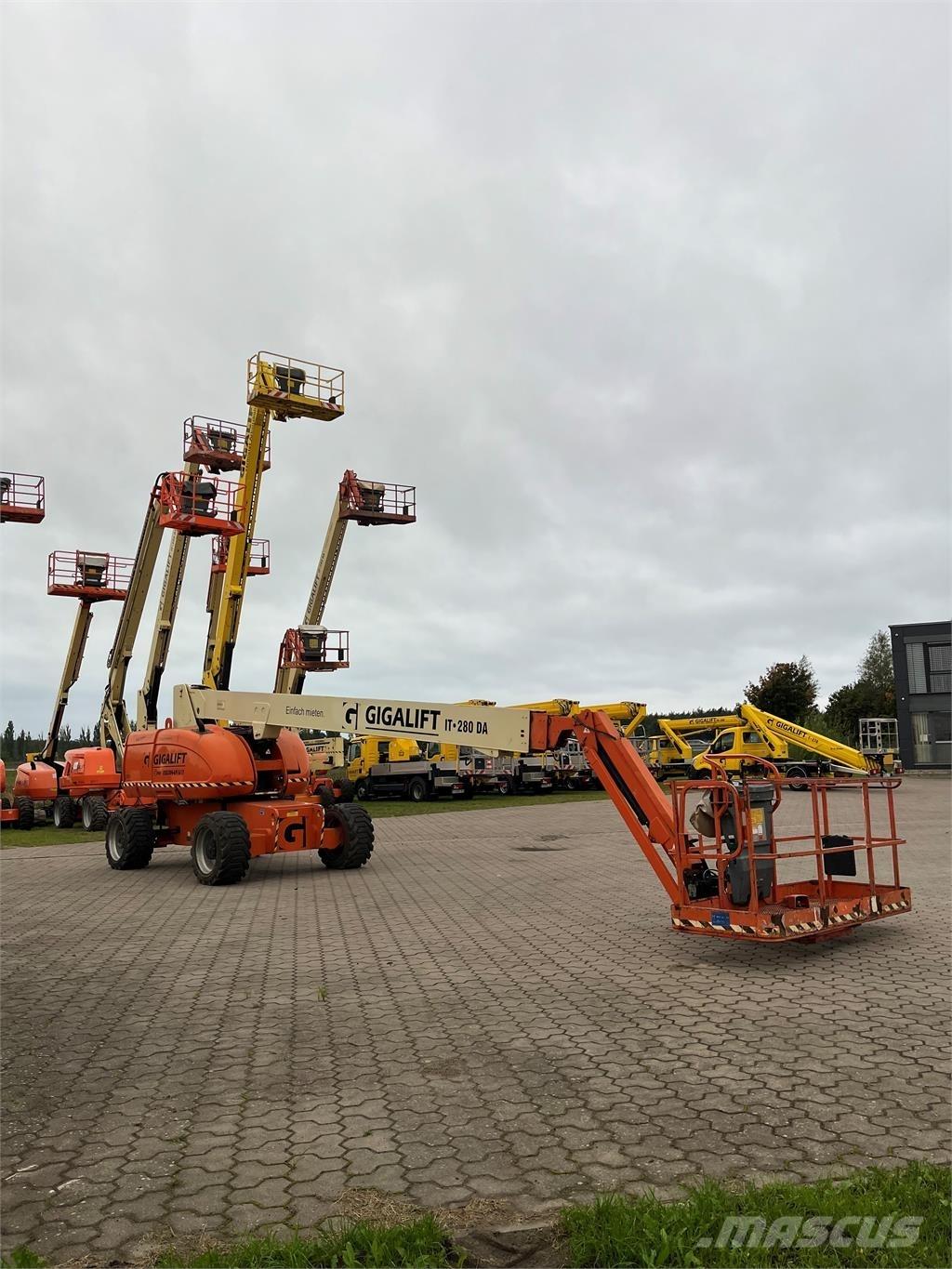 JLG 860 SJ Teleskopbühnen