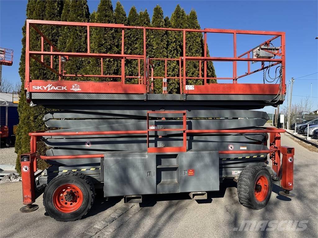SkyJack SJ9250 Scheren-Arbeitsbühnen