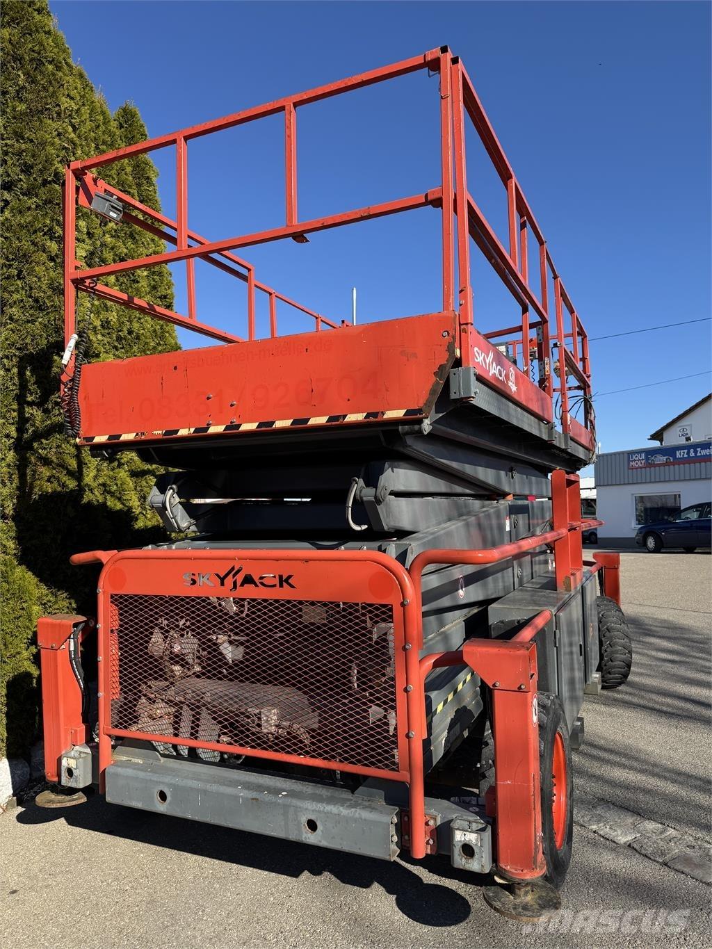 SkyJack SJ9250 Scheren-Arbeitsbühnen
