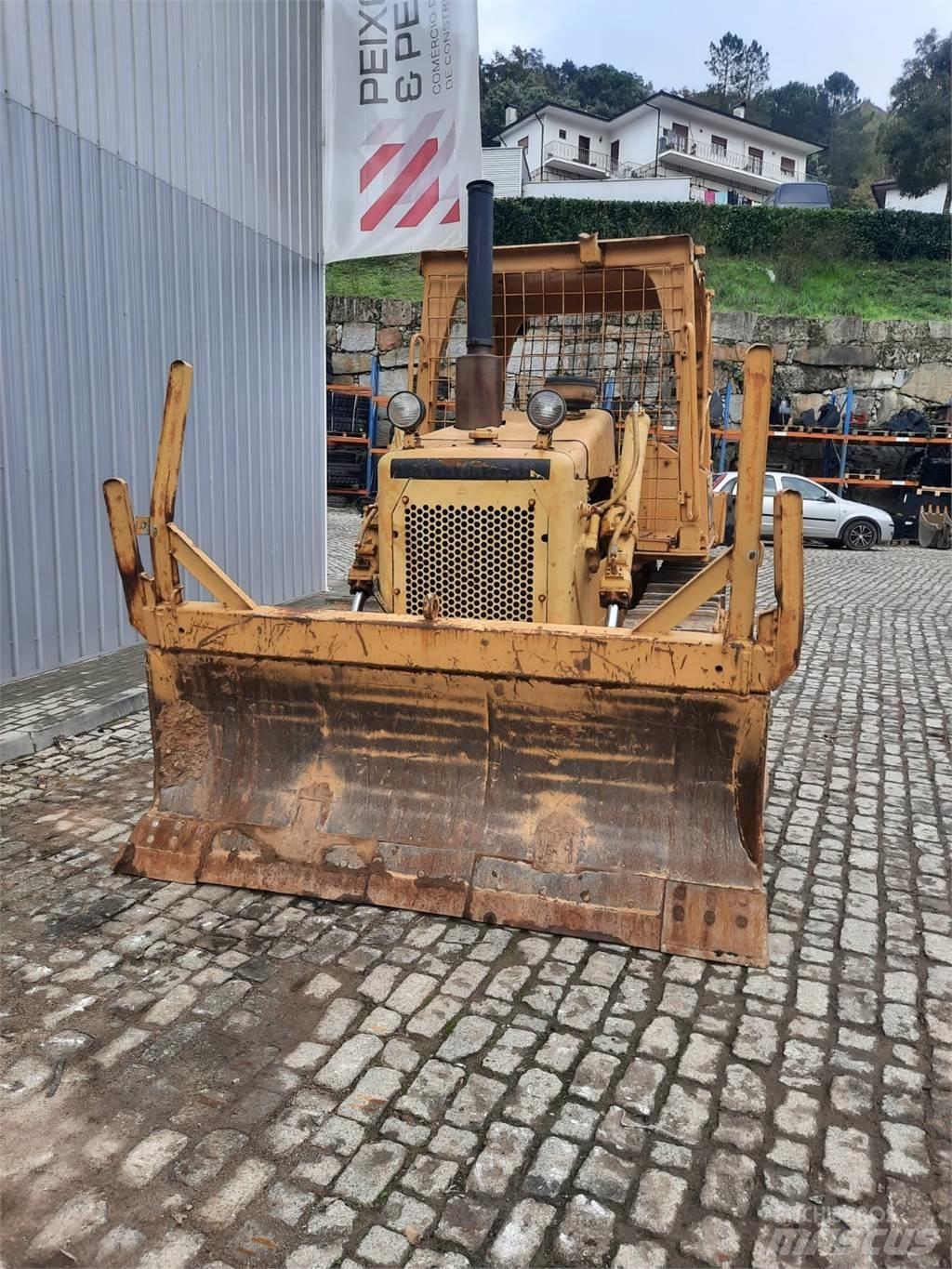 CAT D4E Rohrverlegeraupen