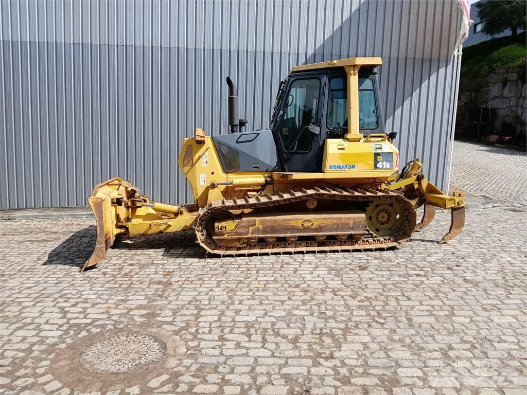 Komatsu D41E-6 Rohrverlegeraupen