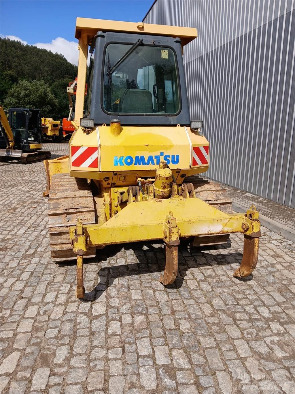 Komatsu D41E-6 Rohrverlegeraupen