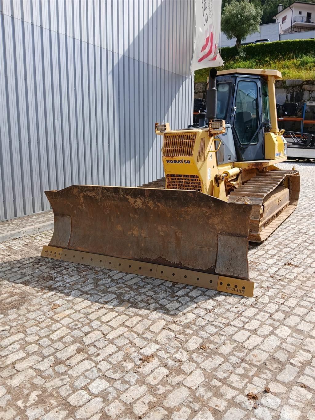 Komatsu D41E-6 Rohrverlegeraupen