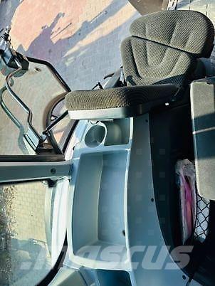 Valtra T174 VERSU Traktoren