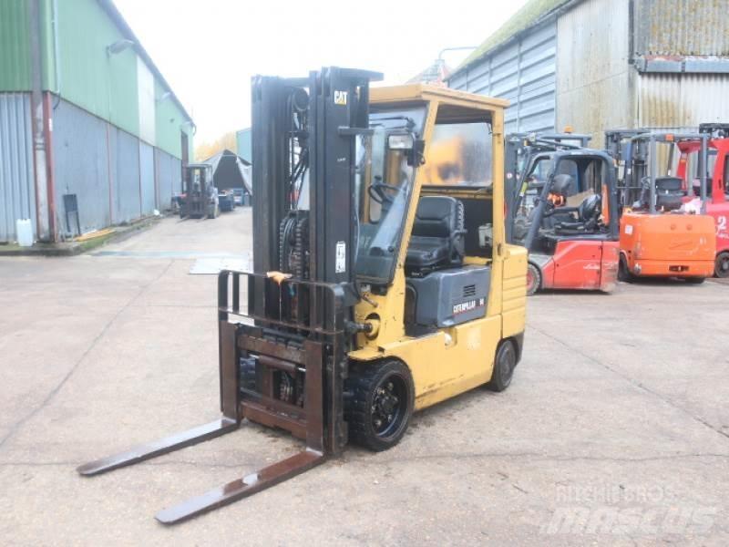 CAT GC30 Gasstapler
