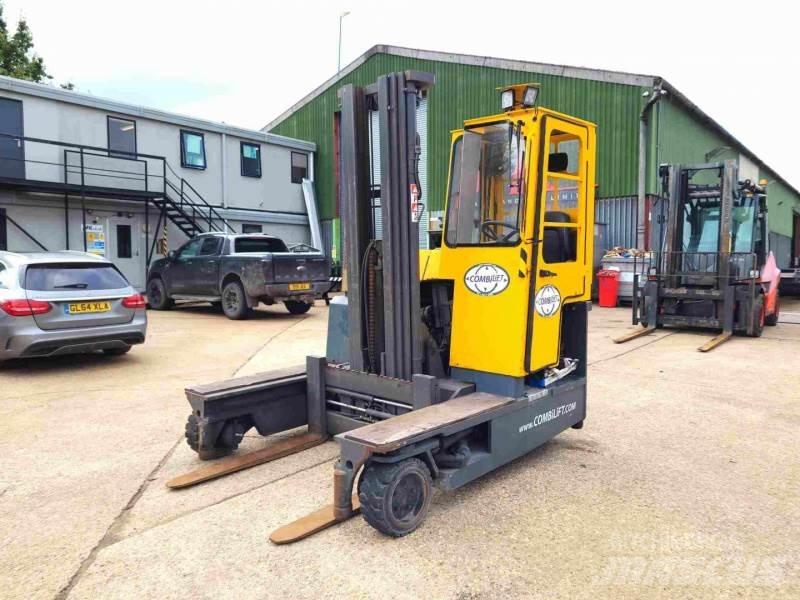 Combilift C3000 GAS Vierwegestapler