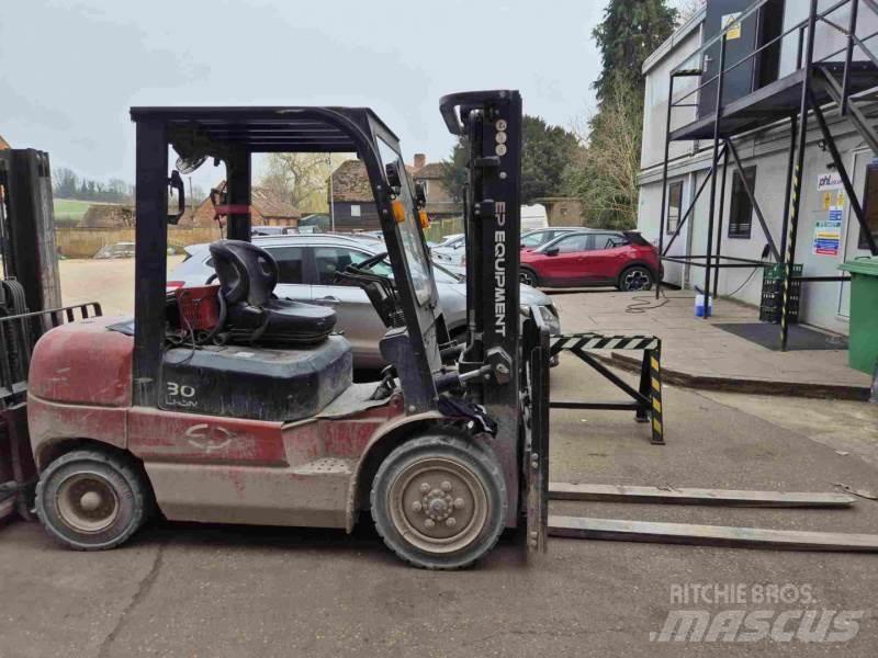 EP EFL302 410 Elektrostapler