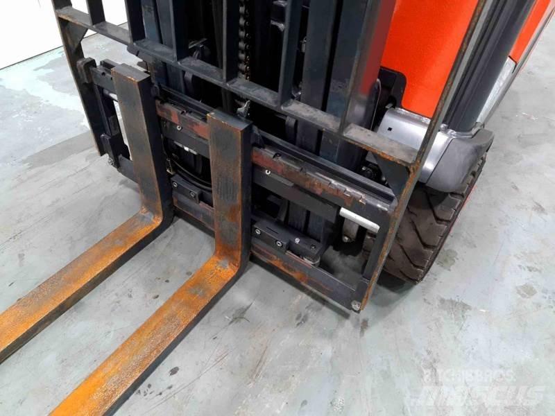 Linde E20PH-02 386 Elektrostapler