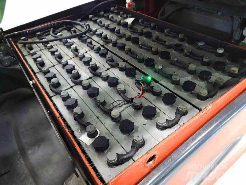 Linde E25-01 Elektrostapler