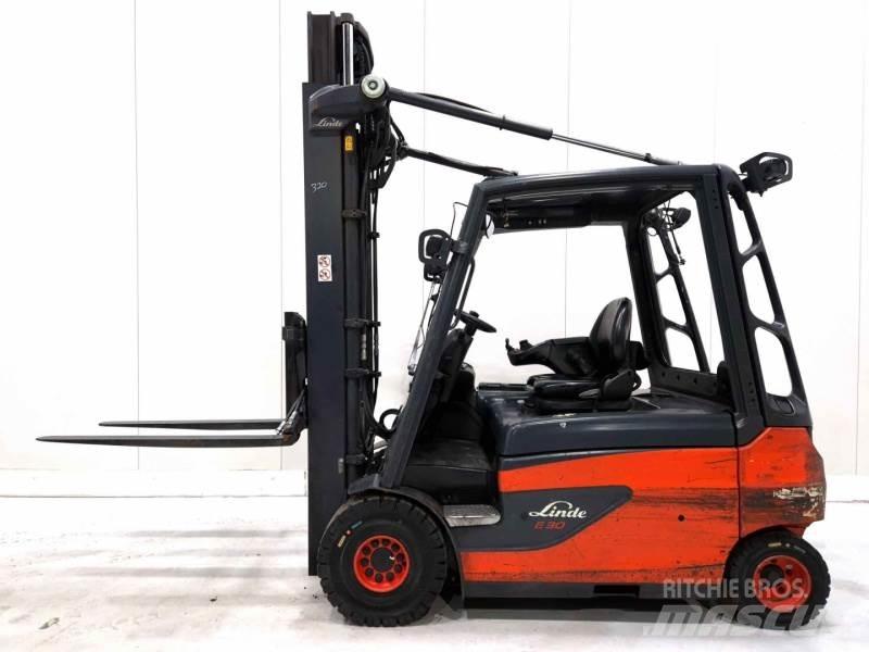 Linde E30L-01 Elektrostapler