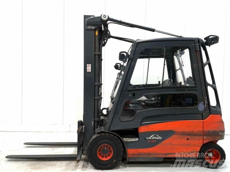 Linde E30L-01 Elektrostapler