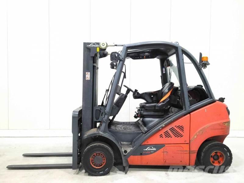 Linde H25T-02 Gasstapler