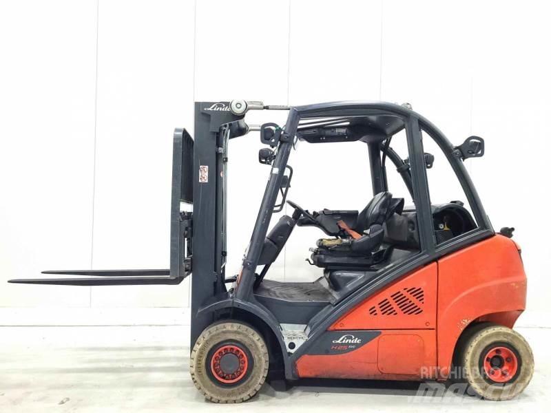 Linde H25T-02 Gasstapler