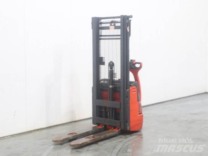 Linde L10 379 Handgeführter Palettenstapler