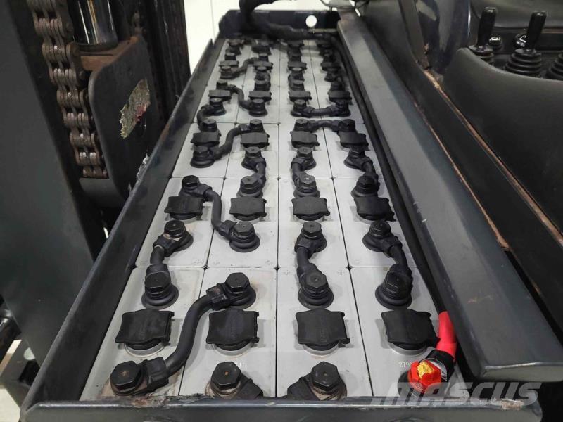 Linde R14S-12 Schubmaststapler