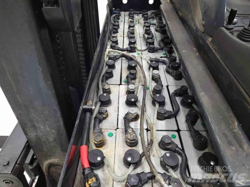 Linde R16 Schubmaststapler
