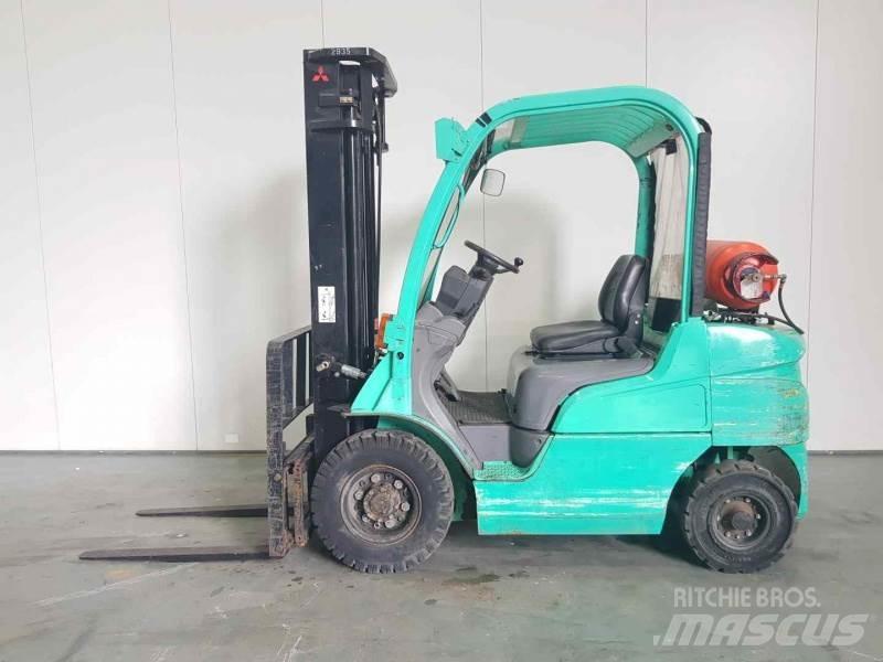 Mitsubishi FG25N Gasstapler