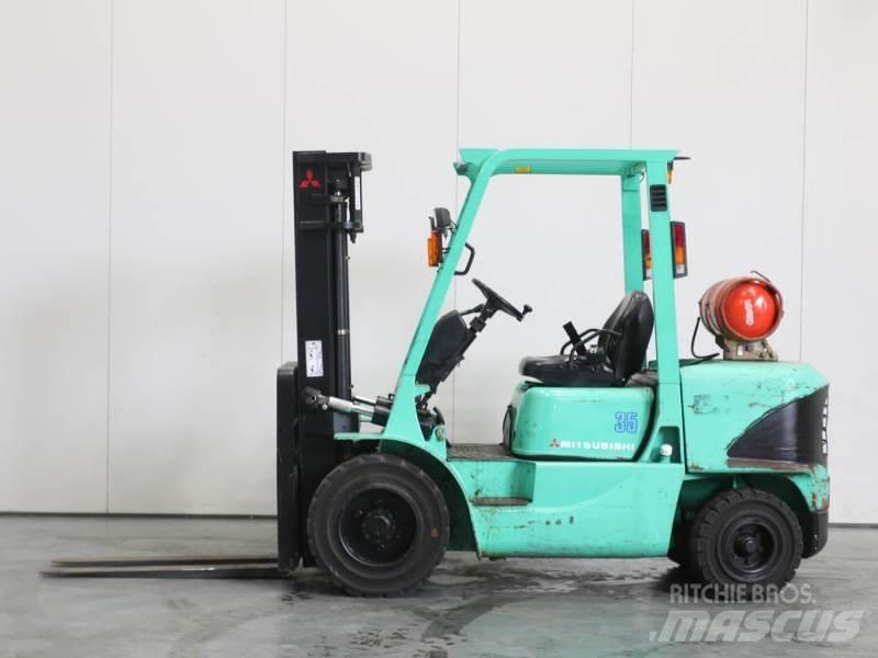 Mitsubishi FG35K Gasstapler