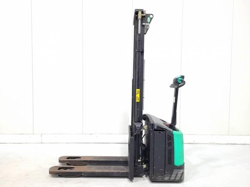 Mitsubishi SBP12NI Handgeführter Palettenstapler