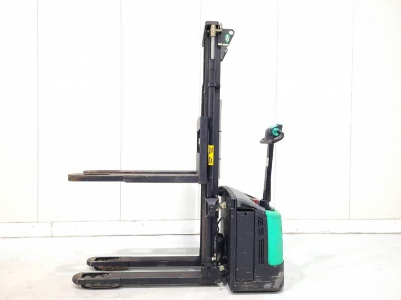 Mitsubishi SBP12NI Handgeführter Palettenstapler