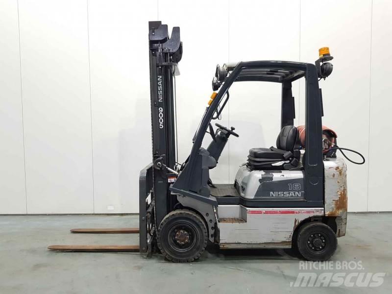 Nissan P1D1A18LQ Gasstapler
