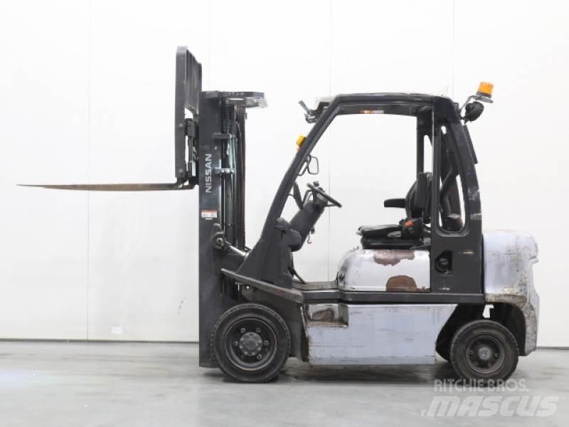 Nissan Y1D2A25Q Dieselstapler