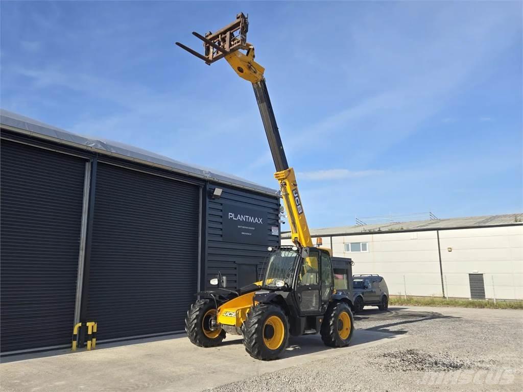 JCB -- Teleskoplader