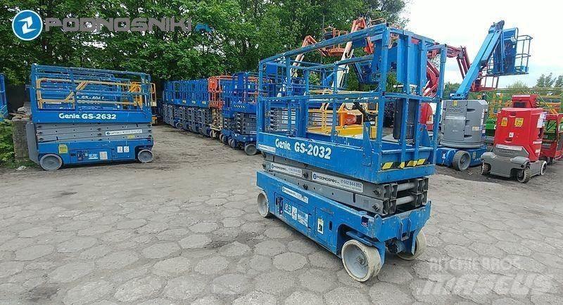 Genie 2032 Scheren-Arbeitsbühnen