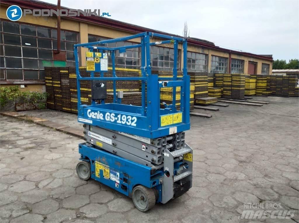 Genie 3219 Scheren-Arbeitsbühnen