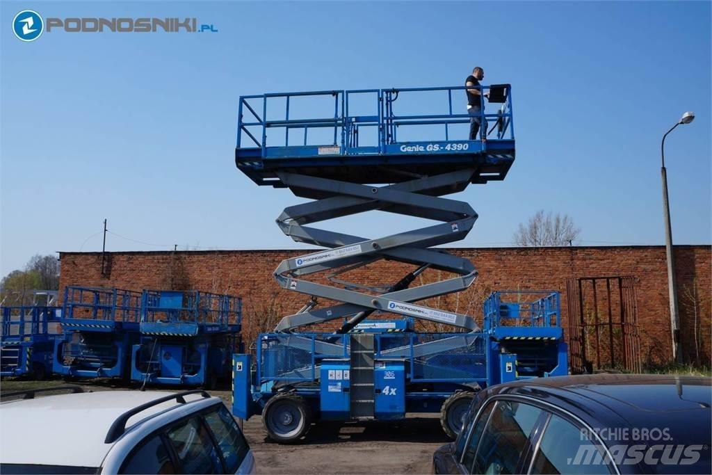 Genie 4390 Scheren-Arbeitsbühnen