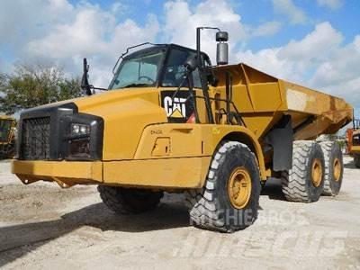 CAT 740B Dumper - Knickgelenk