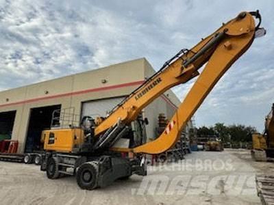 Liebherr LH30M Materialumschlag