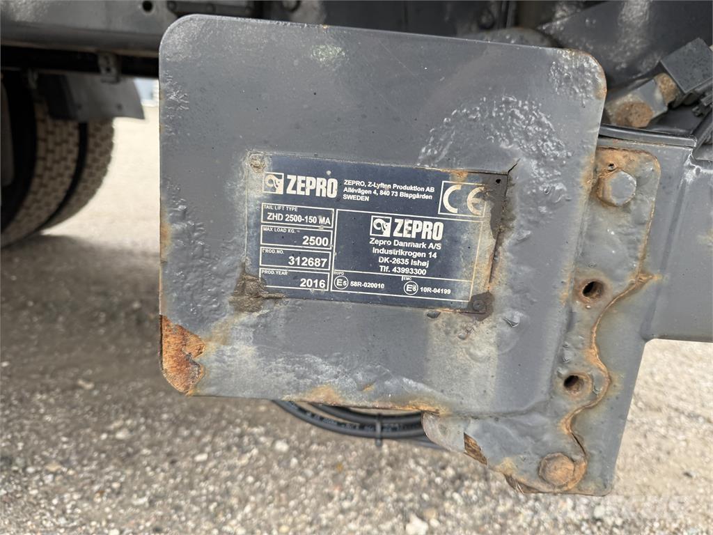 Scania G320 4x2 Pritsche & Plane