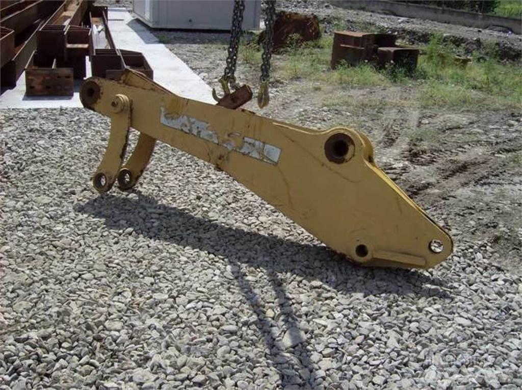CAT 212 Chassis