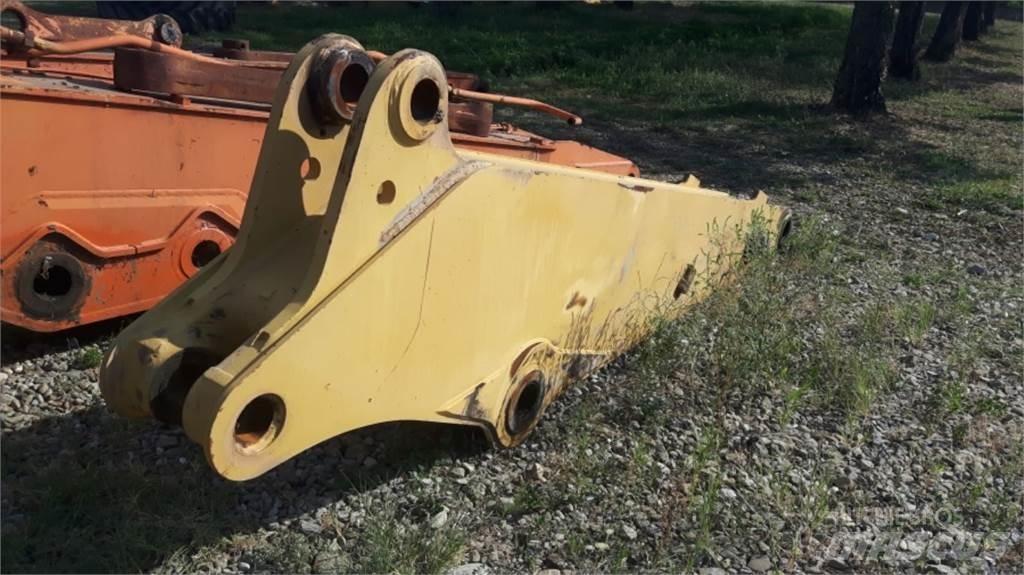 CAT 231D Chassis