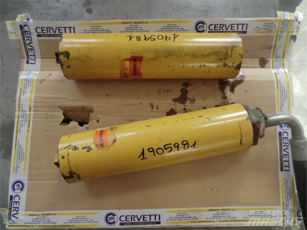 CAT 735 Sonstige Baumaschinen