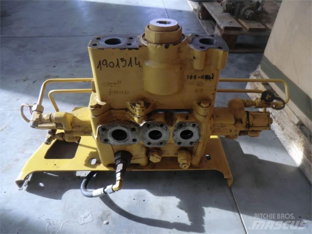 CAT 735 Sonstige Baumaschinen