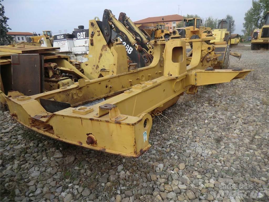CAT 735 Chassis