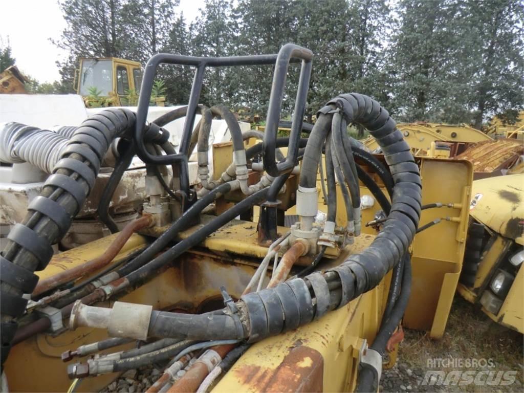 CAT 735 Chassis