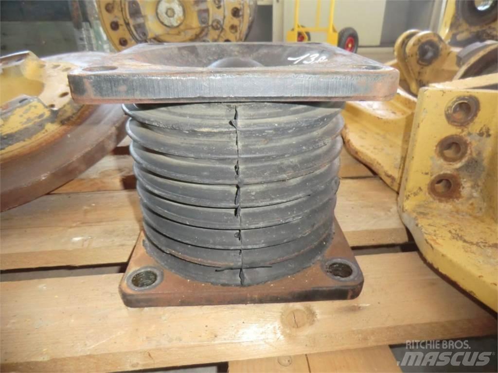CAT 735 Chassis