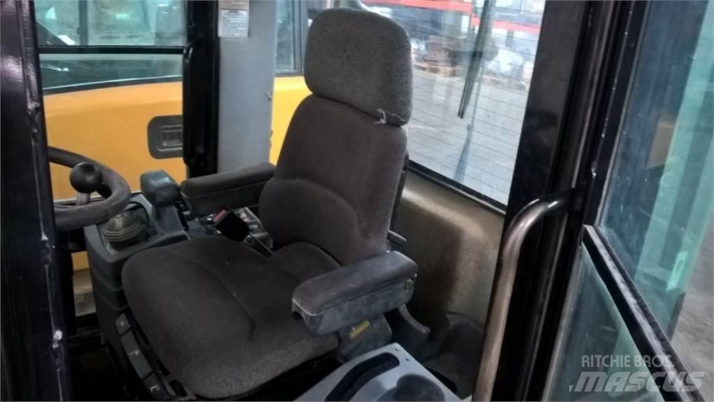 CAT 928G Chassis