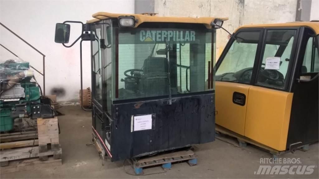 CAT 928G Chassis