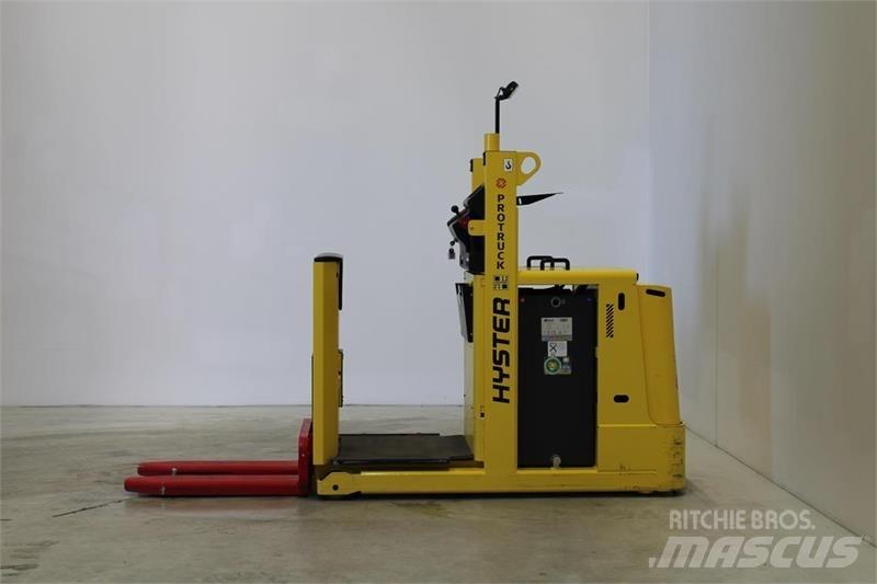 Hyster K1.0L Niederhub-Kommissionierer